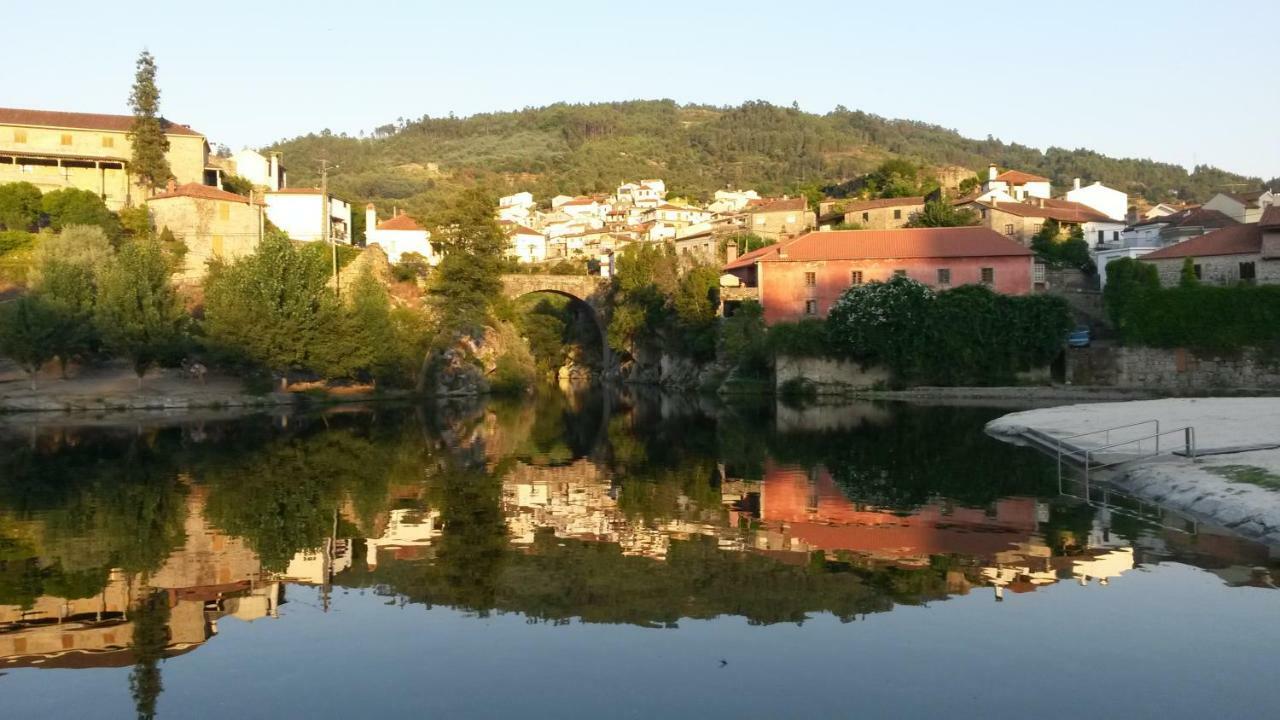 Appartement A Look Into The River à Avô Extérieur photo